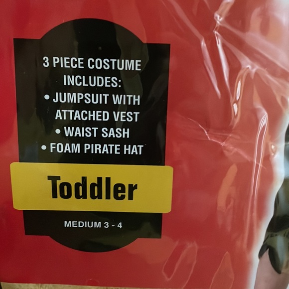 New Pint size Pirate Toddler size 3/4 Costume - Picture 2 of 4